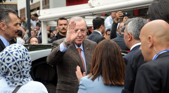 Erdoğan Edirne'de Vatandaşlarla Kafede Çay İçti