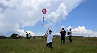 Demirci'de uçurtma ve çocuk oyunları şenliği düzenlendi