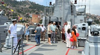 Denizkurdu-2/2026 Tatbikatı'na katılan 'TCG Tarsus' ve 'TCG İmbat' ziyarete açıldı