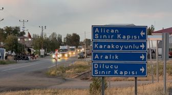 Ermenistan'dan Lübnan'a gönderilen insani yardım tırları Türkiye'ye giriş yaptı