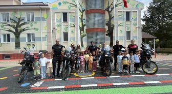 Kütahya'da Yunus Timleri, minik öğrencilerle buluştu