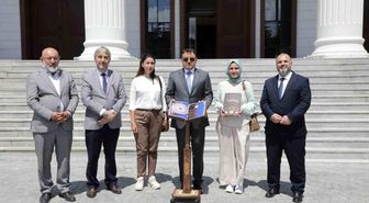 Kütahya Ulu Camii'nde 'Karekodlu Dijital Rehber Sistemi' hizmete girdi