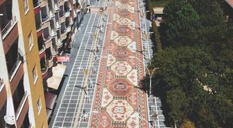 Mardin'de halı motifli cadde ilgi görüyor