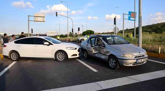 Nevşehir'de kırmızı ışık ihlali zincirleme kazaya neden oldu: 2 yaralı