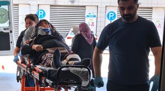 Park halindeki otomobile çarpan ATV'nin sürücüsü yaralandı