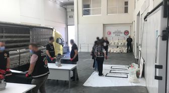 Ticaret Bakanlığı: İpsala'da piyasa değeri 3 milyar TL olan uyuşturucu ele geçirildi