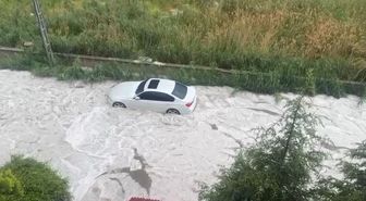 Ankara'da dolu ve sağanak hayatı olumsuz etkiledi