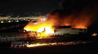 Kahramanmaraş'taki fabrika yangını dron ile görüntülendi