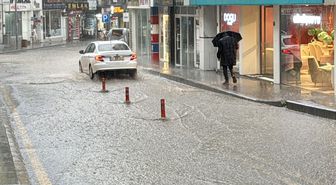 Kırşehir'de sağanak, sel ve su baskınlarına neden oldu