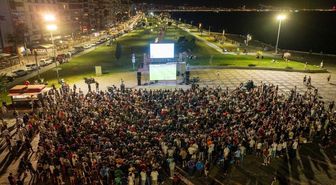 Milli maç DEV EKRAN İzmir nerede? Avustralya Türkiye maçı İzmir'de izlenecek yerler!