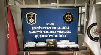 Muş'ta aracın stepnesinde 4 kilo 742 gram uyuşturucu ele geçirildi