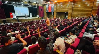 Prof. Dr. İsmail Hakkı Aydın, Van'da okuyucularıyla buluştu