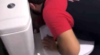 Siirt'te lavabo gider borusuna sıkışan 2 yavru kedi itfaiye ekiplerince kurtarıldı