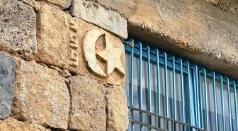 30 yıl önce kendi emeğiyle yaptığı ev turistlerin ilgi odağı oldu