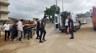 Asansör boşluğuna düşen müteahhit yaralandı