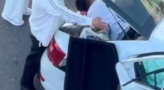 Diyarbakır'da kazada yaralılar otomobilin içinde sıkıştı