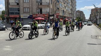 Elazığ'da Yeşilay'ın organizasyonunda sağlıklı yaşam için pedal çevrildi