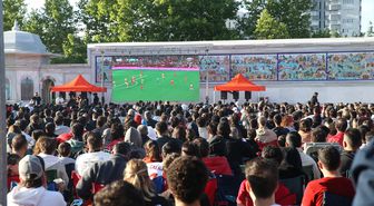 Eskişehir'de A Milli Futbol Takımı'nın maçı dev ekrandan izlendi