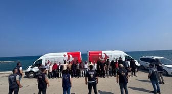 Hatay'da 21 yabancı uyruklu İl Göç İdaresi Müdürlüğüne götürüldü