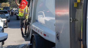 Kanada'daki temizlik görevlisinden A Milli Takım'a Türk bayraklı destek