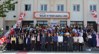 Bulanık Kız Mesleki ve Teknik Anadolu Lisesinde yıl sonu etkinliği yapıldı