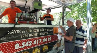 Burhaniye'de lokma hayrı geleneği devam ediyor