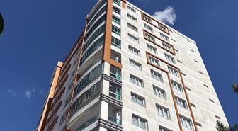 Diyarbakır'da evinin balkonundan atlayan çocuk hayatını kaybetti