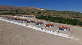 Elazığ'da deprem konutları teslim ediliyor