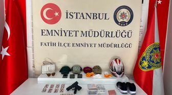 İstanbul'da uyuşturucu operasyonlarında yakalanan 3 zanlıdan 2'si tutuklandı