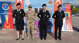 Jandarma komandolarının gösterisi nefes kesti