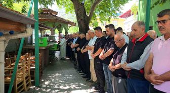 Kocasının öldürdüğü Aslıhan öğretmen ve babası toprağa verildi
