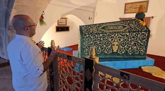 Kütahya'da Ergun Çelebi Hazretleri'nin kabrinde düzenleme