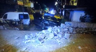 Seyir halindeki otomobile açılan ateşte başından vurulan kadın hayatını kaybetti