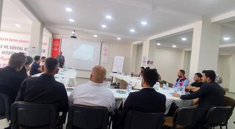Şırnak'ta muhtarlarla güçlü aile için ortak akıl toplantısı