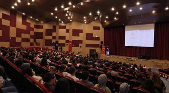 Tıp öğrencileri 'Hekimliğe Merhaba Sempozyumu'nda buluştu
