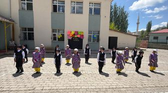 Ulaş'ta ana sınıfı öğrencileri yıl sonu programı düzenledi