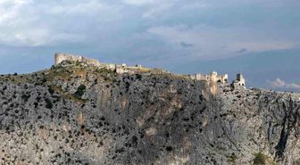 UNESCO listesindeki Anavarza Antik Kenti ziyaretçilerini ağırlıyor