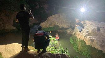 Vadide girdiği suda akıntıya kapılan çocuk hayatını kaybetti