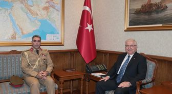 Bakan Güler, Irak'ın Ankara Askeri Ateşesi Tümgeneral Khalil ile görüştü