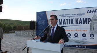 Vali Karakaya, Ahlat'taki AFAD Tematik Kampı'nı Ziyaret Etti