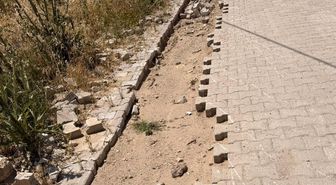 Buldan'da internet altyapı çalışması sebebiyle bozulan yollar vatandaşları mağdur etti