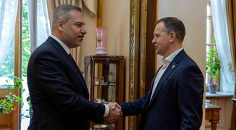 Dışişleri Bakanı Fidan, Putin'in Danışmanı Medinskiy ile bir araya geldi