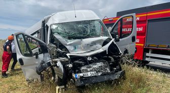 Edirne'de personel servisi, tankere çarptı: 16 yaralı