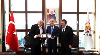 Gazeteci Cem Bakırcı'dan Efkan Ala'ya Sürpriz Hediye