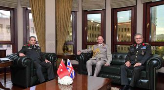 Genelkurmay Başkanı Bayraktaroğlu, Birleşik Krallık Kara Kuvvetleri Komutanı Orgeneral Walker'i kabul etti