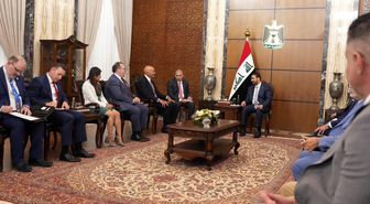 Irak Başbakanı Zeydi ile ABD Özel Temsilcisi Barrack, silahlı grupların dağıtılmasını görüştü