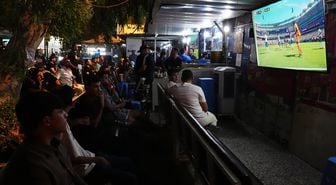 Iraklıların, ülke milli takımının Dünya Kupası maçı öncesi heyecanı sokaklara yansıdı