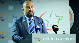 Kocaeli'de karaya oturan geminin Kefken açıklarındaki bekleyişi sürüyor