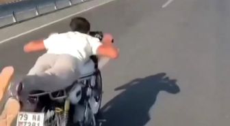 Trafiği tehlikeye atan motosiklet sürücülerine 138 bin 500 lira ceza