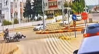 2 yunus polisinin yaralandığı kaza kamerada